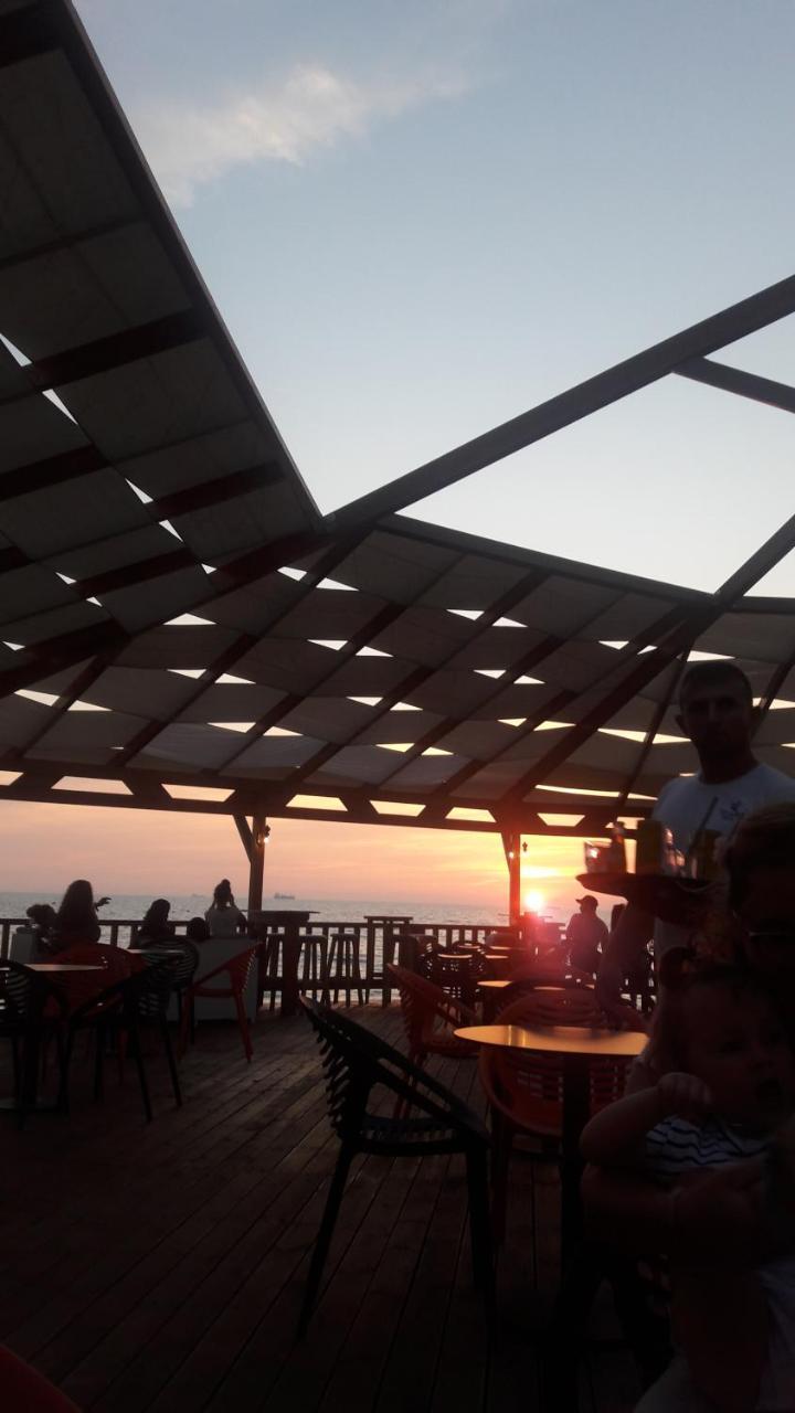 Hotel Albion Durres Exterior photo