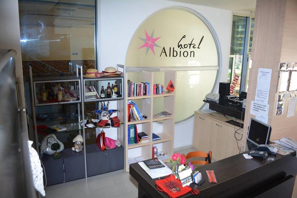 Hotel Albion Durres Exterior photo